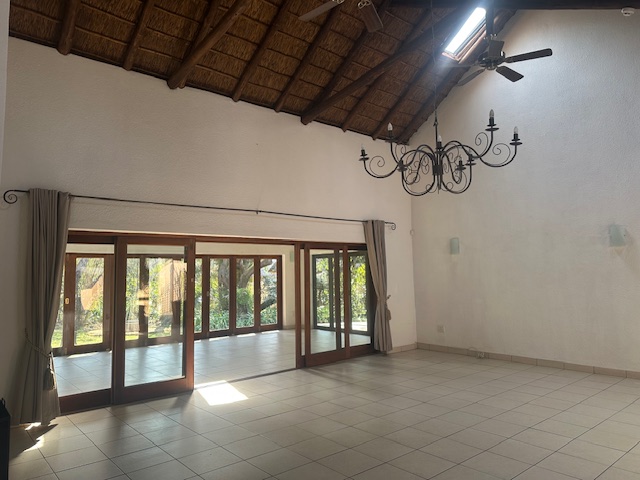 4 Bedroom Property for Sale in Lakeland North West